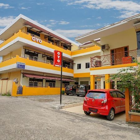Vaccinated Staff - OYO 2025 Wisma Musdalifa Palembang Exterior foto